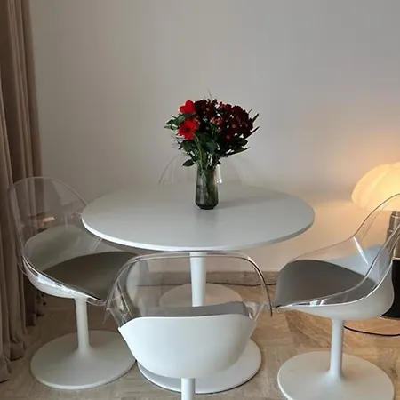 Hyeres, 3 Pieces, 4 Personnes - Fr-1-335-195 *