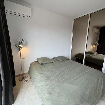 Hyeres, 3 Pieces, 4 Personnes - Fr-1-335-195 Apartamento Hyères
